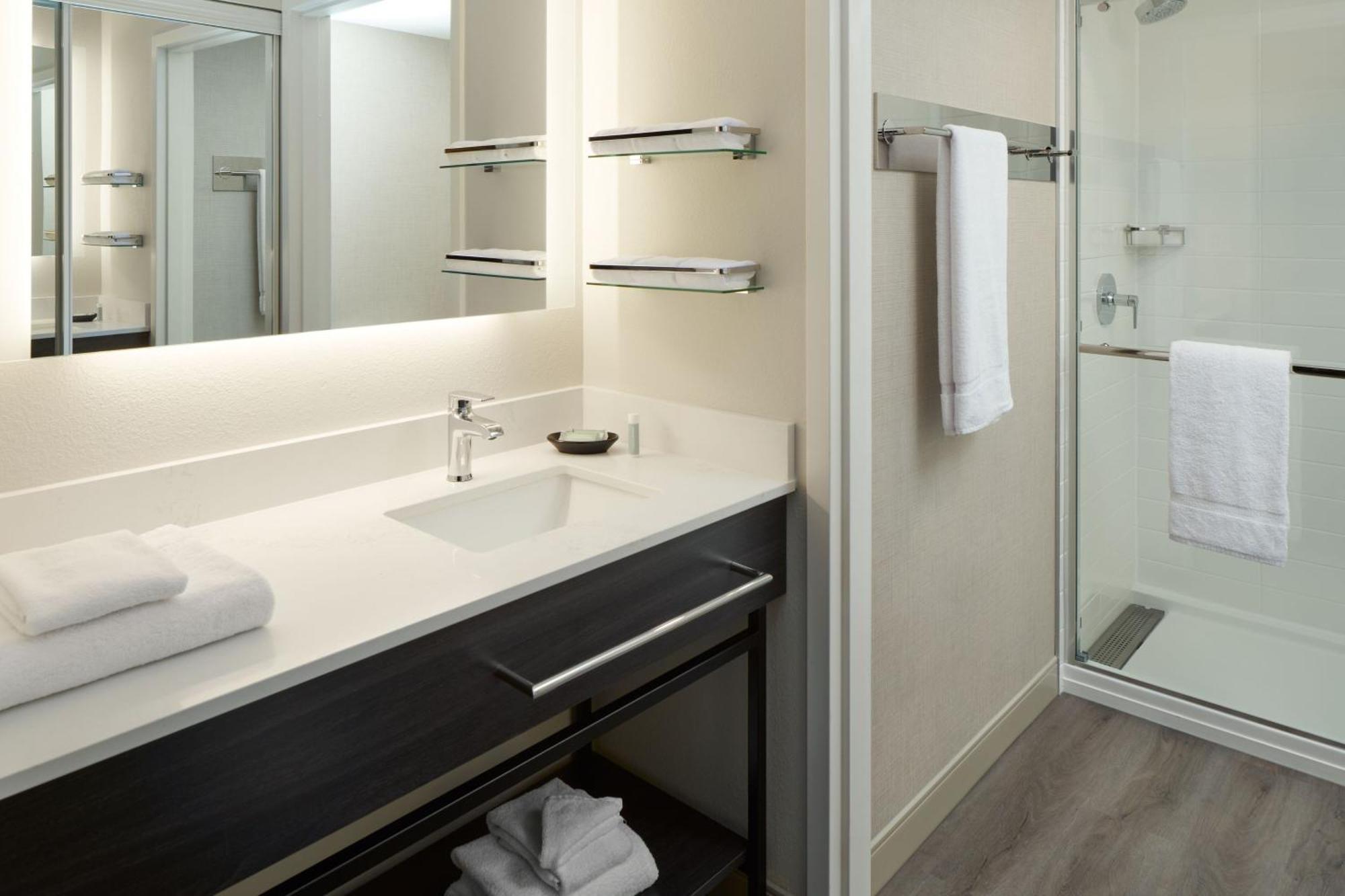 Residence Inn By Marriott Montreal Airport Dorval Ngoại thất bức ảnh