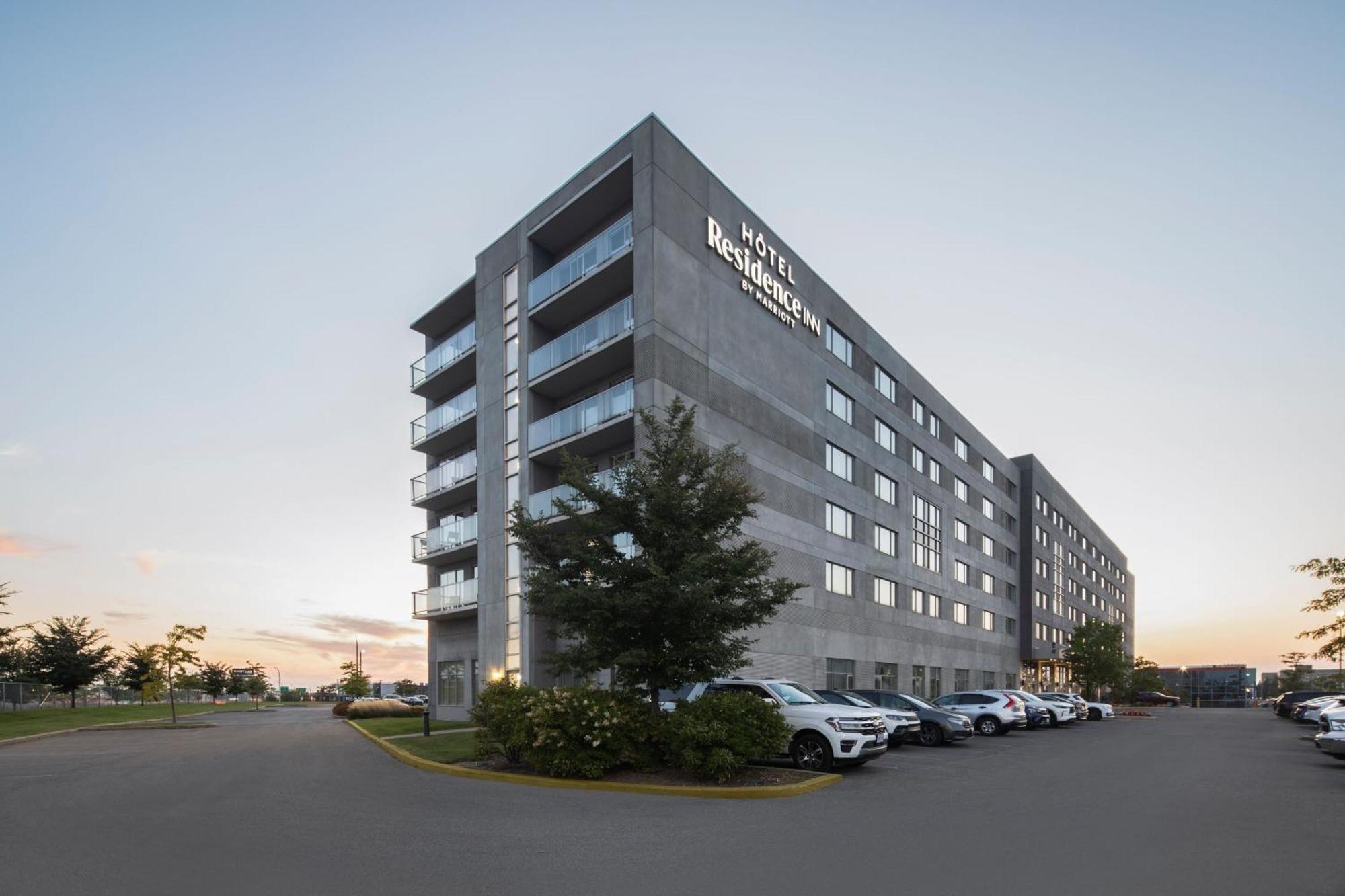 Residence Inn By Marriott Montreal Airport Dorval Ngoại thất bức ảnh